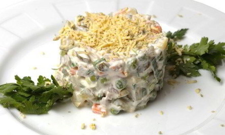 Рецепт оливье с яблоками