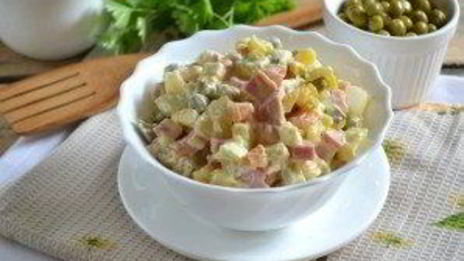 салат оливье классический с колбасой