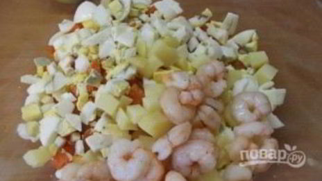 салат оливье с кальмарами