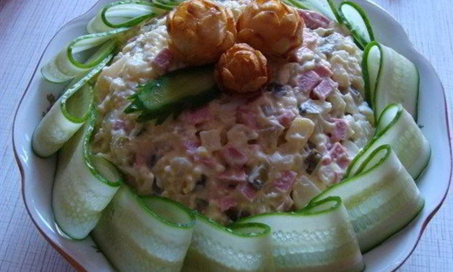 Рецепт салат оливье с мясом и свежими огурцами
