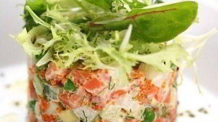 Салат Оливье с семгой и свежим огурцом