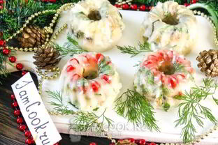 Заливной салат Оливье со шпротами