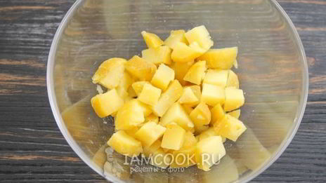 заливной салат оливье со шпротами