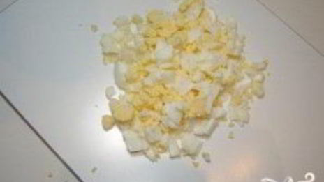 простой салат из курицы и сыра