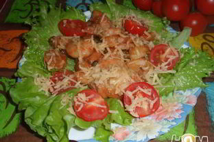 Простой салат с креветками