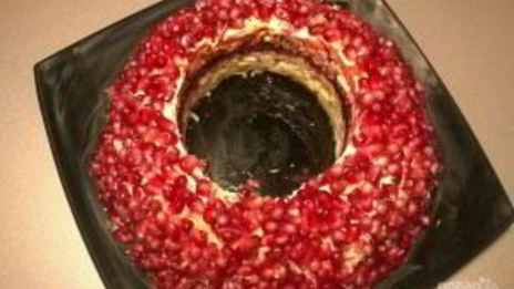 салат гранатовый браслет