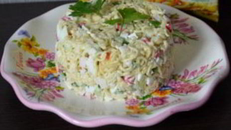 салат из быстрорастворимой лапши