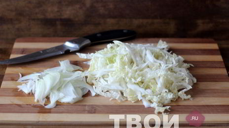 салат из фасоли с курицей