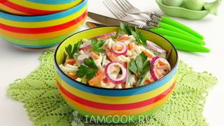 Салат из кальмаров с морковью и огурцом