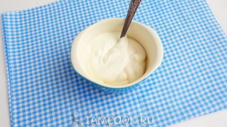 салат из кальмаров с морковью и огурцом