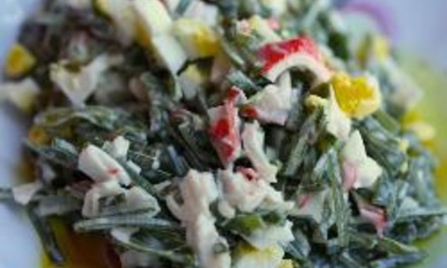 Рецепт салат из морской капусты с кукурузой и крабовыми палочками