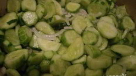 салат из огурцов нежинский