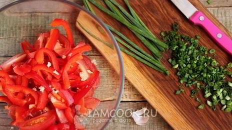 салат из перца и помидоров