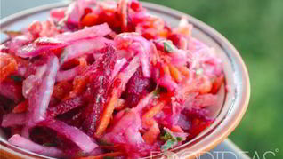 Салат из свежей свеклы с морковью