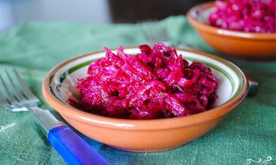 Рецепт салат из сырой свеклы