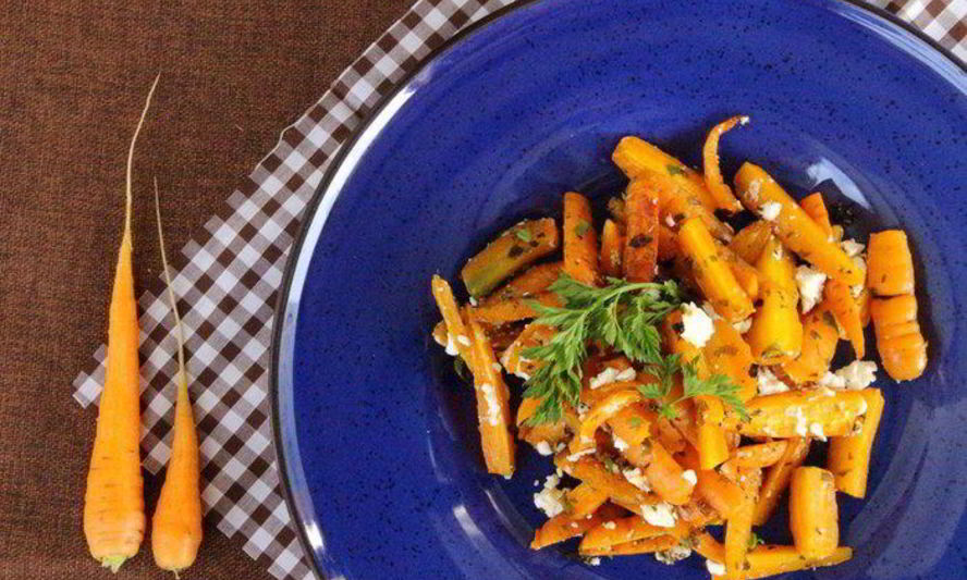 Рецепт салат из запеченной моркови с соленым сыром