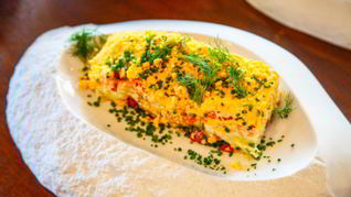 Мимоза с неркой