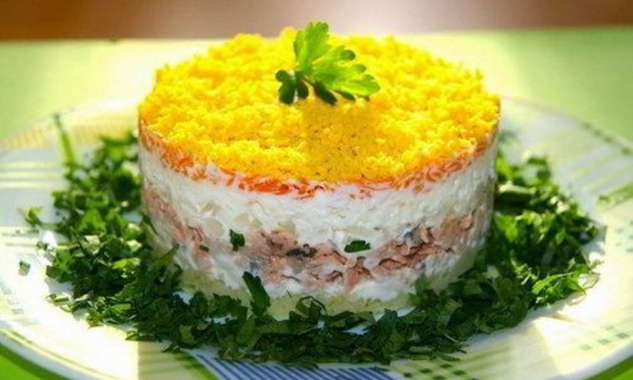 Рецепт порционный салат мимоза с горбушей