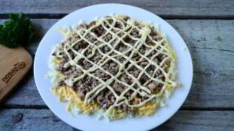 салат мимоза классический слоеный