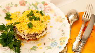 Салат мимоза с грибами