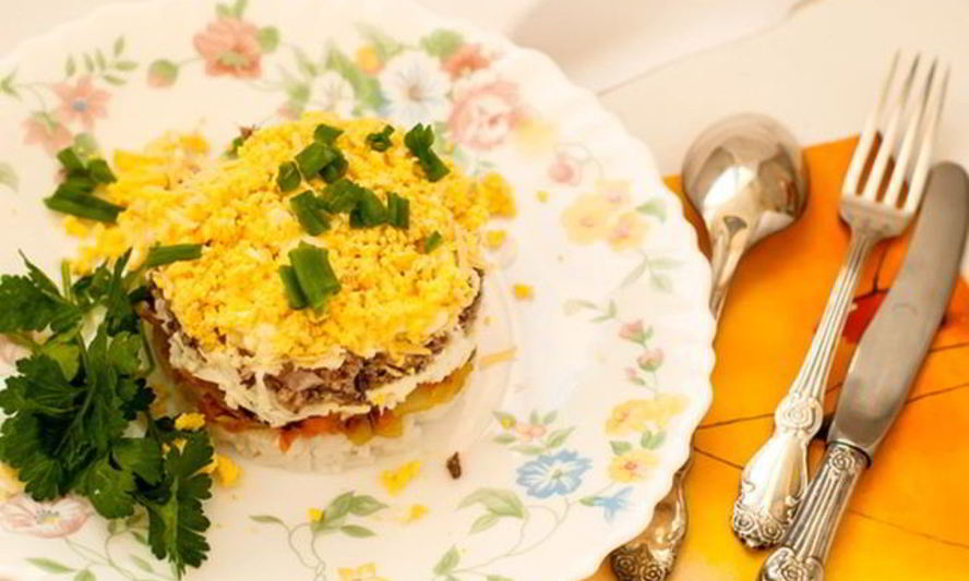 Рецепт салат мимоза с консервированным лососем