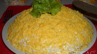 Салат Мимоза с плавленым сыром