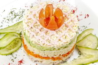 Салат мимоза со свежим огурцом