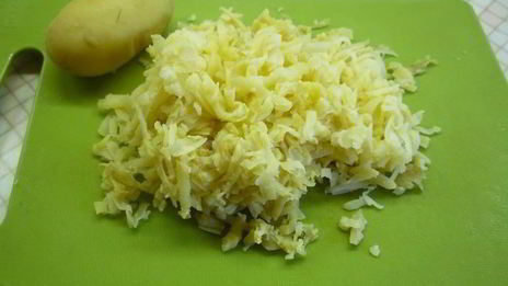 салат мышки в сыре с перепелиными яйцами