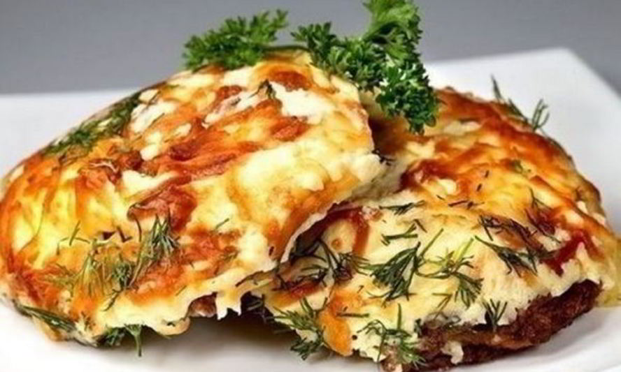 Рецепт ароматная свинина под шубой