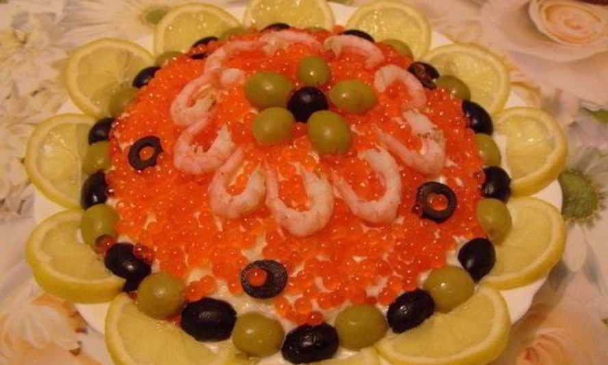 Рецепт праздничный салат креветки под шубой