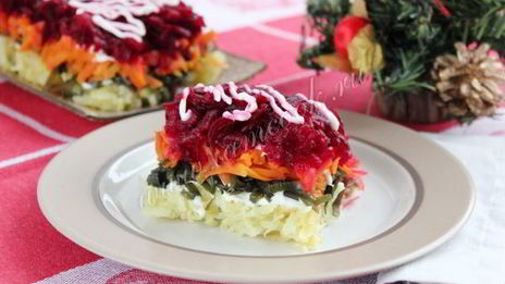 салат под шубой вегетарианский