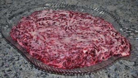 салат сельдь под шубой с яблоком