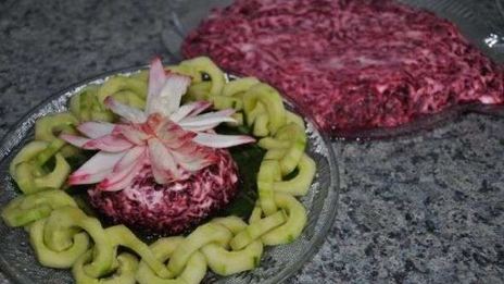 салат сельдь под шубой с яблоком