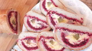 Селедка под шубой в багете