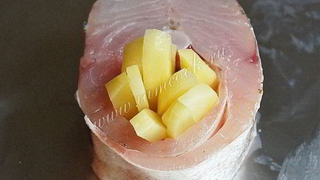 судак под шубой из икры