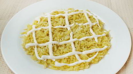 салат подсолнух с чипсами и балыком