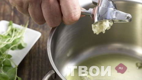 салат с фасолью и помидорами