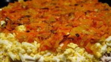 салат с грибами, курицей