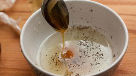 салат с грушей и голубым сыром