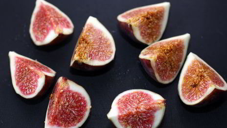 салат с инжиром