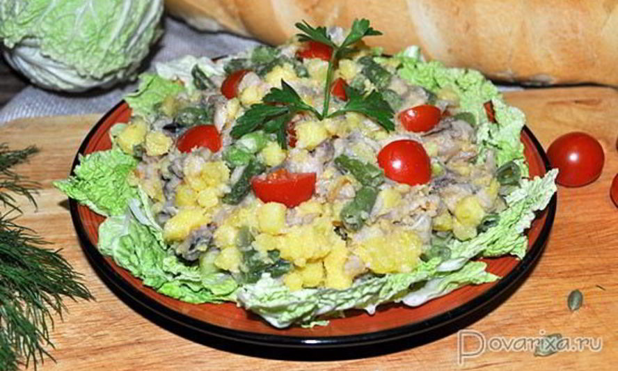 Рецепт салат с копченой скумбрией и зеленой фасолью