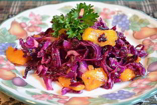 Салат с красной капустой и манго