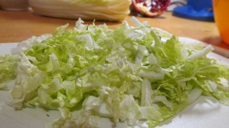 салат с пекинской капустой и гранатом витаминный