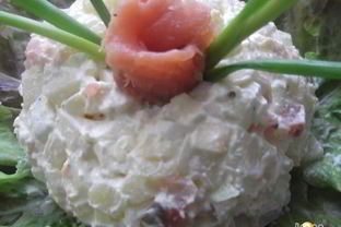 Салат с семгой и брынзой