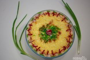 Салат с тунцом и яйцами