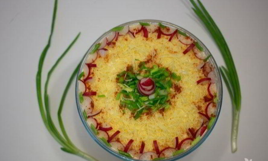 Рецепт салат с тунцом и яйцами