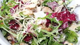 Салат с вешенками