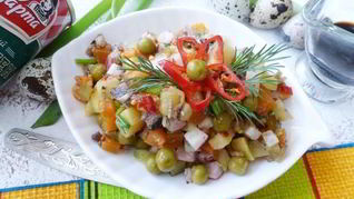 Салат со шпротами и горчичной заправкой