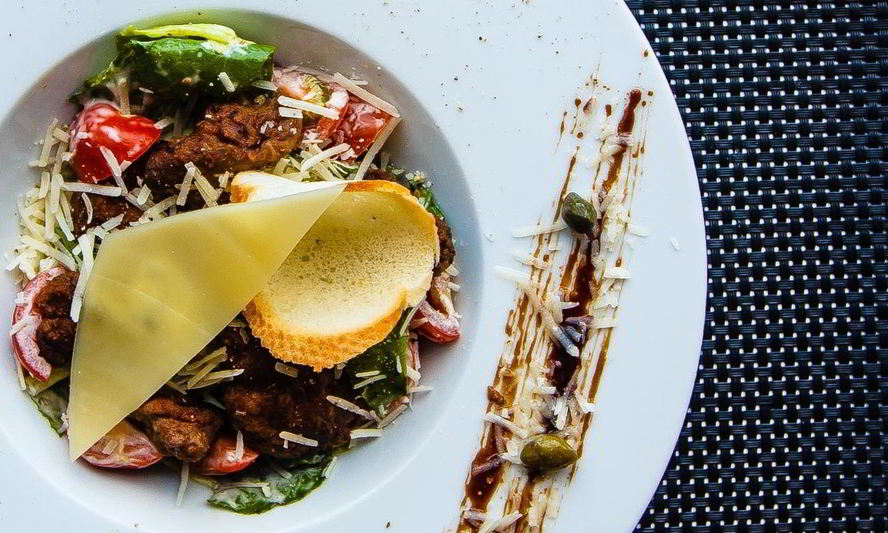 Рецепт салат цезарь с куриной печенью