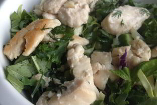 Салат Цезарь с зеленью